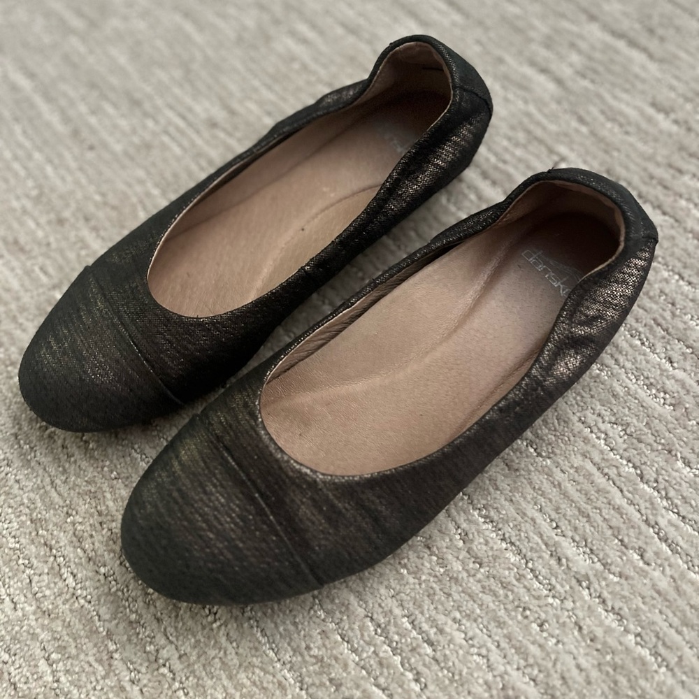 DANSKO Lisanne Black Metallic Flats 39